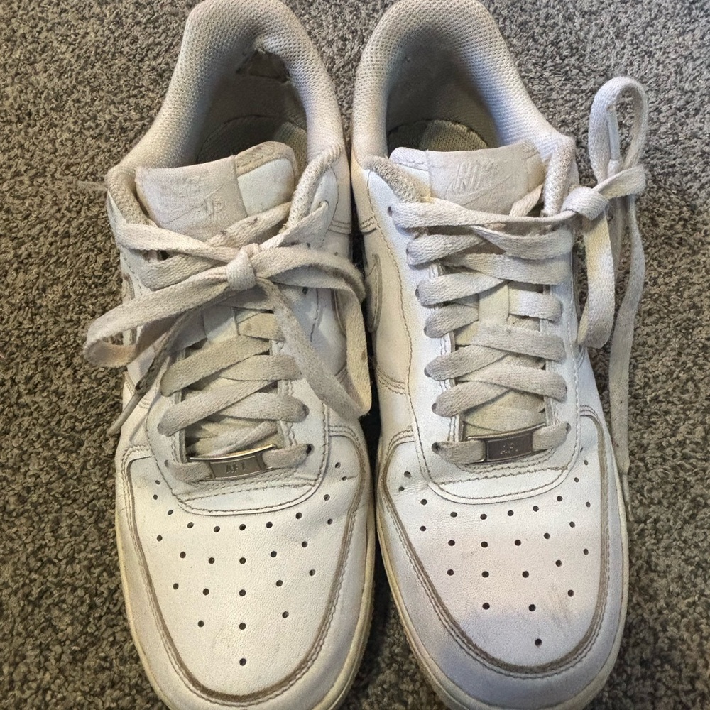 Nike Air Force 1 07 - Picture 5 of 10